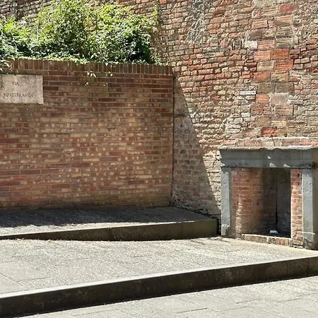 Loft Vicolo Di Vallepiatta 2 Min Piazza Del Campo Con Parcheggio Daire