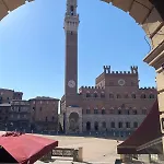 Loft Vicolo Di Vallepiatta 2 Min Piazza Del Campo Con Parcheggio 公寓