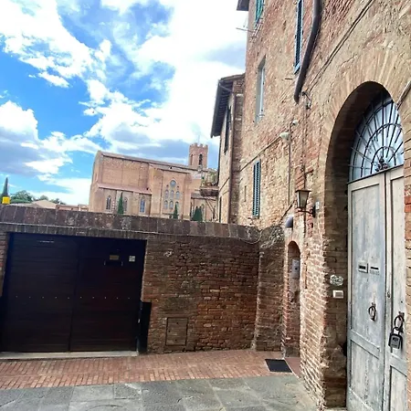 Daire Loft Vicolo Di Vallepiatta 2 Min Piazza Del Campo Con Parcheggio